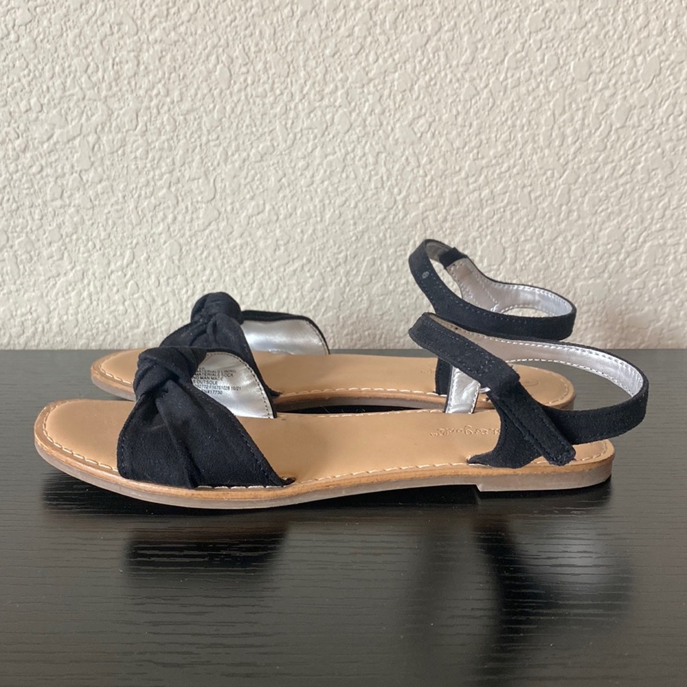 Sandals - Picture 4 of 5